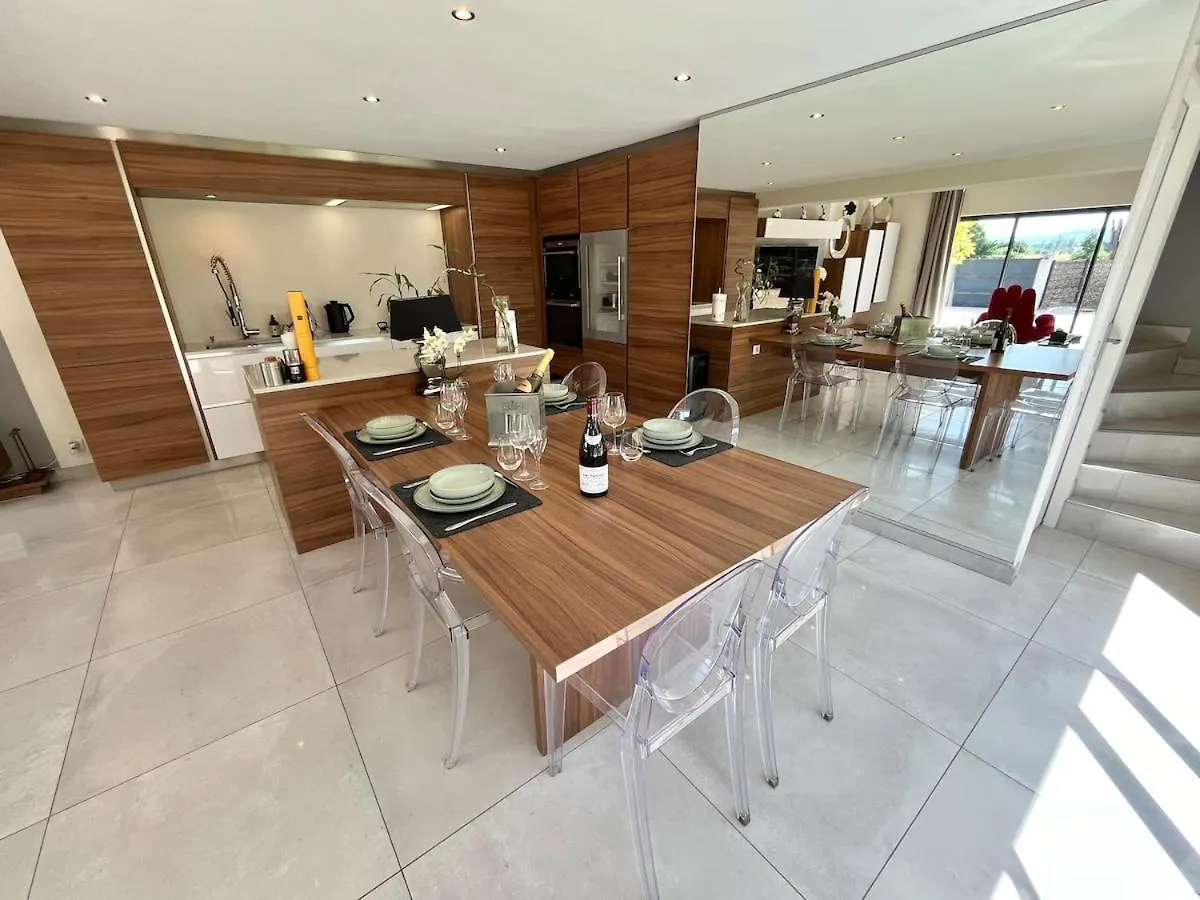 Gite Bb Chic Du Domaine De La Franquette Caderousse Holiday home